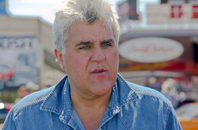 Jay Leno renunta la 5 mil. de dolari din salariu de dragul colaboratorilor