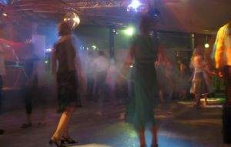 Felul in care danseaza femeile ofera indicii privind fertilitatea lor