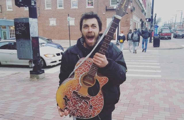 Realitatea si actele de bunatate. 10+ fotografii care ilustreaza ca oamenii pot fi supereroi