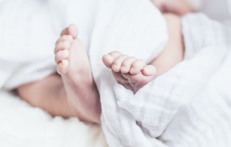 Oliver si Olivia, cele mai populare prenume de bebelusi in Anglia si Tara Galilor