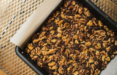 Studiu: Nucile consumate de doua sau mai multe ori pe saptamana scad riscul de deces din cauza bolilor cardiovasculare