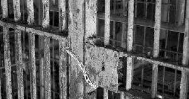 DW: Romania este amenintata de un razboi civil rece