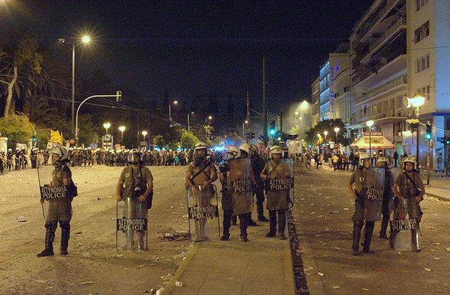 Premierul grec se teme: Ne putem confrunta cu o criza fara precedent a democratiei