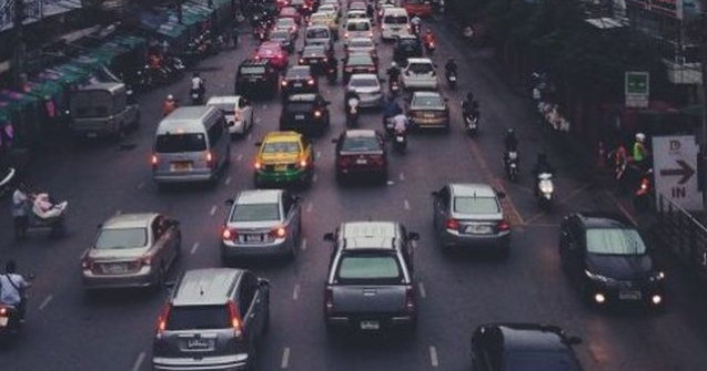 Societatea Europeana de Cardiologie: Persoanele cu afectiuni cronice ale inimii "ar trebui sa evite zonele cu ambuteiaje"