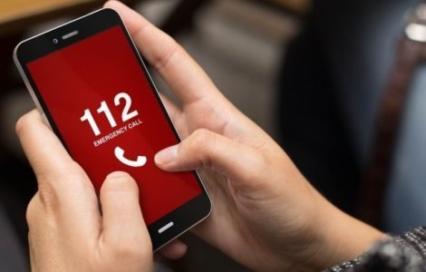 Operatoarea 112 care a jignit femeia de etnie rroma, suspendata. STS sustine ca se vor lua cele mai drastice masuri