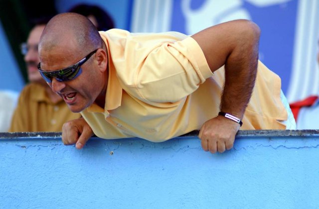 Adrian Mititelu, la un pas sa manance bataie in Giulesti