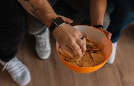 Un adolescent a orbit, dupa ce s-a hranit mai multi ani numai cu chipsuri, cartofi prajiti si mancare procesata