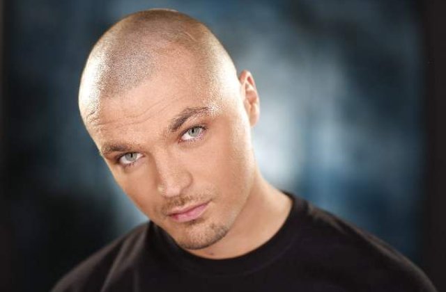 Puya, locul 1 cu &#39;Undeva-n Balkani&#39;