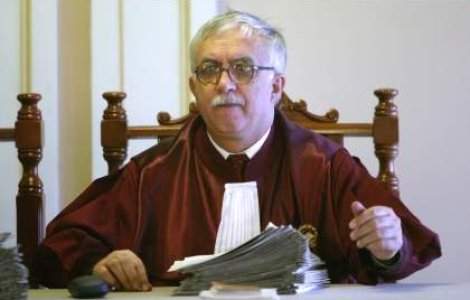 Zegrean: Presiunile se vad la televizor, dar nu am fost sunat de niciun lider politic