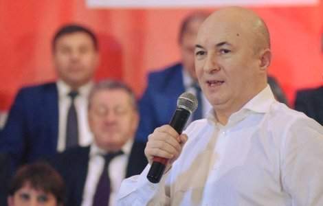 Stefanescu: Deci Basescu isi turna pe vremuri colegii de camin la Securitate. Asta votati, asta meritati!