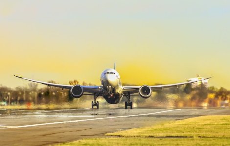 Un mecanic, acuzat de sabotarea unui avion cu 150 de oameni la bord