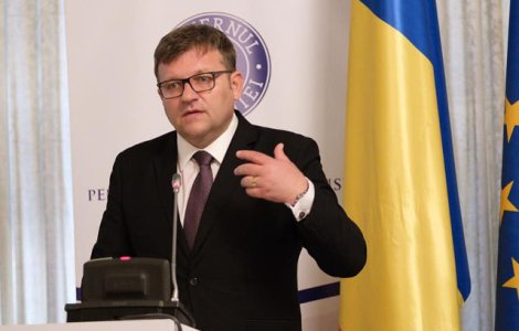 Ministrul Muncii, despre Iohannis: Nu este apt sa conduca nici macar o scara de bloc. Este o reclama la un film de groaza