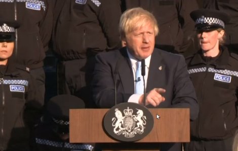Boris Johnson, dupa ce o politista a lesinat in timpul discursului sau: "Cred ca e un semn ca trebuie sa inchei rapid" /VIDEO