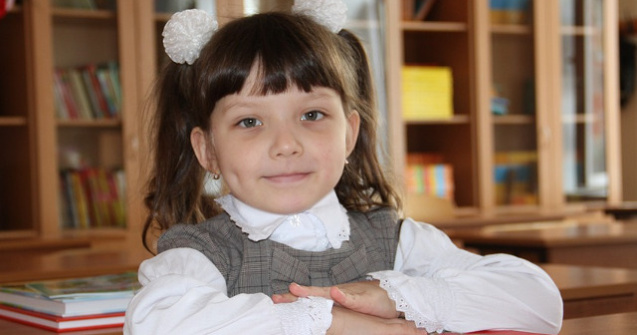 Peste 2.800.000 de elevi si copii de gradinita incep luni cursurile anului scolar 2019 - 2020