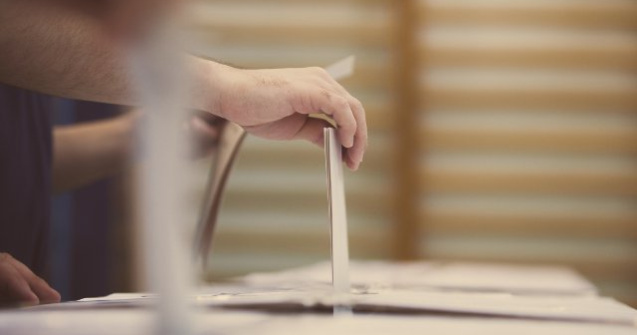 Peste 26.000 de persoane s-au inscris pentru votul prin corespondenta si peste 25.000 pentru cel la sectia de votare