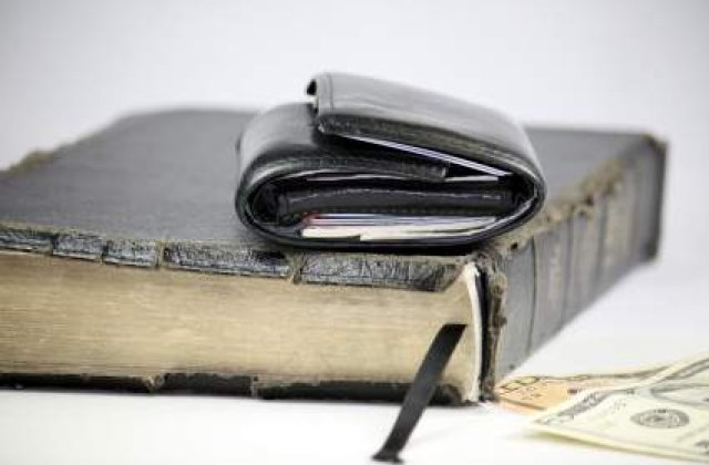 Angajatii ar putea primi tichete de carte, dupa modelul celor de masa
