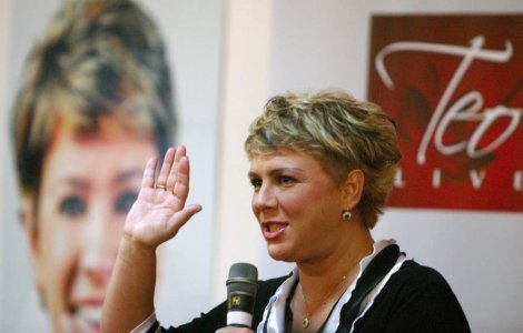 Teo nu mai prezinta spectacolul in memoria sotiei lui Salam