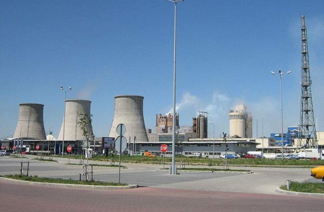 Combinatul Azomures, amendat cu 25.000 de lei