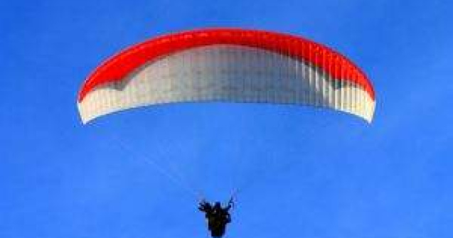 Craiova: O parasutista s-a prabusit pe un bloc