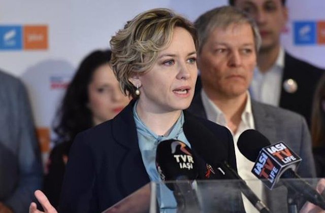 Cosette Chichirau acuza fraudarea alegerilor interne ale USR, in favoarea lui Dan Barna