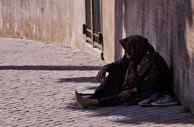 Cersetorii din Arad care nu isi platesc amenzile vor fi nevoiti sa presteze munca in folosul comunitatii