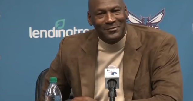 Baschetbalistul american Michael Jordan a donat 1 milion de dolari victimelor uraganului Dorian