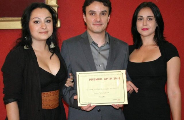 &#39;Mondenii Show&#39; a primit premiul A.P.T.R. pentru cea mai buna emisiune pamflet