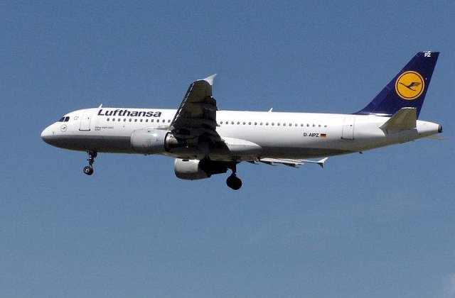 Personalul navigant al companiei Lufthansa intra in greva