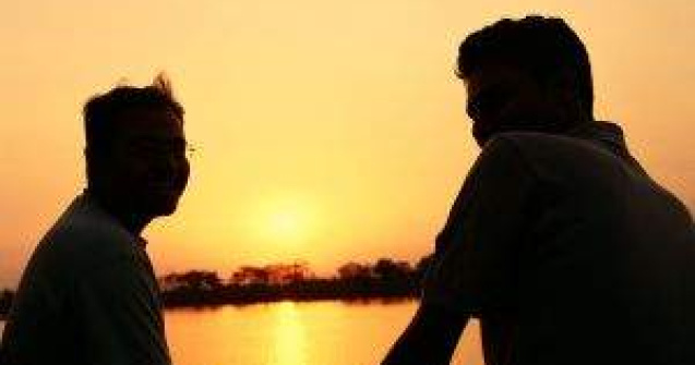 Cat mint barbatii? In medie, de 1,5 ori mai mult decat femeile