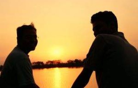 Cat mint barbatii? In medie, de 1,5 ori mai mult decat femeile