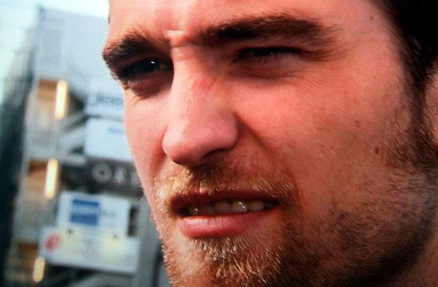 Robert Pattinson vinde casa in care a locuit cu Kristen Stewart