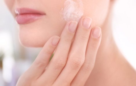 7 obiceiuri de care trebui sa tii cont pentru ingrijirea zilnica a tenului