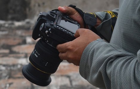 Charlie Cole, autorul celebrei fotografii din Piata Tiananmen, a murit la 64 de ani