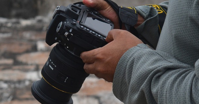 Charlie Cole, autorul celebrei fotografii din Piata Tiananmen, a murit la 64 de ani