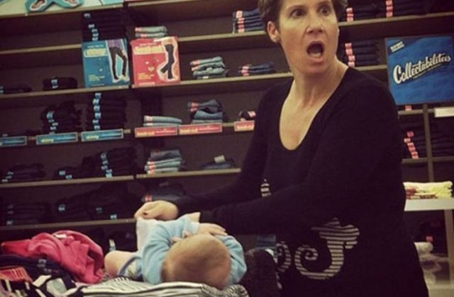 Nu vrei sa ii intalnesti la cumparaturi. 10+ tipuri de clienti pentru care bunul-simt nu exista