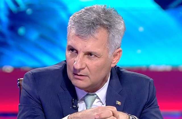 Zamfir (ALDE), catre Tariceanu: Te desparti de partener, te logodesti cu Ponta si te intalnesti pe ascuns cu Orban si Turcan