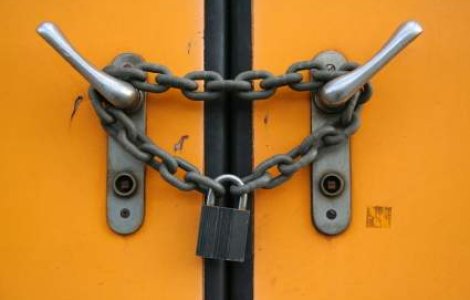 Bunurile arbitrilor implicati in cazul Penescu, puse sub sechestru