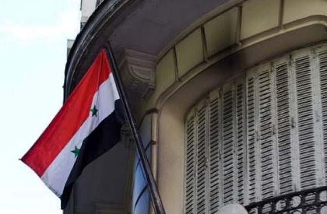 Manifestatii de amploare in Siria pentru plecarea de la putere a lui al-Assad