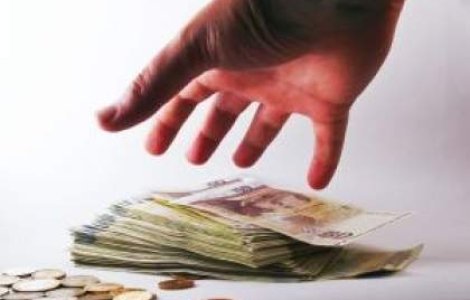 100 de persoane suspectate de infractiuni economice, depistate in ultima saptamana