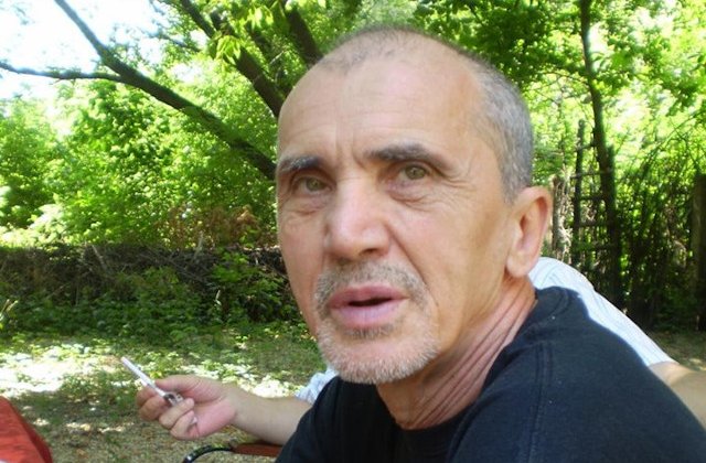 A murit Florin Silviu Ursulescu, cel mai cunoscut jurnalist de muzica rock si folk din Romania