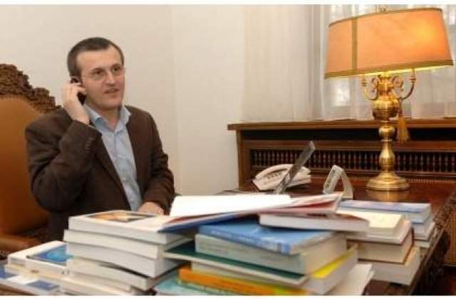 Macovei si Preda, nominalizati pentru premiile "Europarlamentarul Anului"