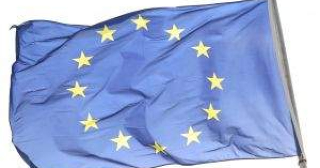 Basescu: Nu vom putea rezista intr-o pozitie tranzitorie la nesfarsit