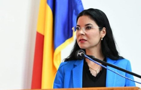 Curtea Constitutionala il obliga pe presedintele Iohannis sa o revoce din functia de ministru al Justitiei pe Ana Birchall