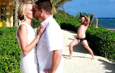  Top  Te vei amuza pe cinste: 10+1 fotografii cu persoane care nu se pot abtine din a face glume... nesarate