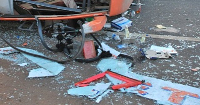 Cel putin 26 de persoane, inclusiv copii, au murit intr-un accident de autobuz in Pakistan