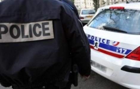 Decese misterioase ale unor persoane care au purtat bratari portocalii de hartie