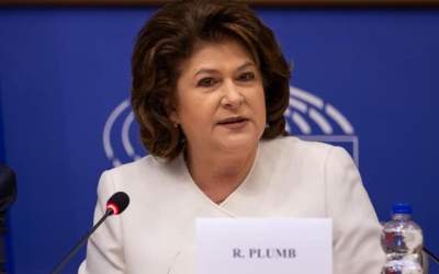 Rovana Plumb va fi audiata...