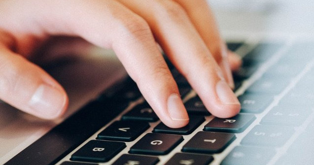 Un cuplu din Austria a comandat haine online si a primit in schimb o cantitate uriasa de droguri