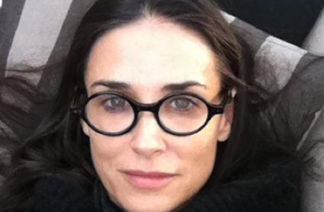 Actrita Demi Moore a dezvaluit ca a fost violata la varsta de 15 ani
