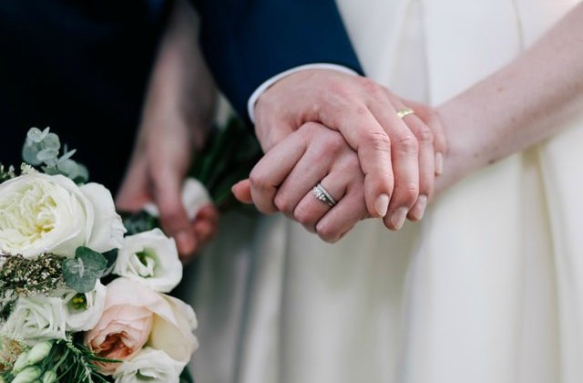 11 chinezi din aceeasi familie s-au casatorit si au divortat de 23 de ori intr-o luna